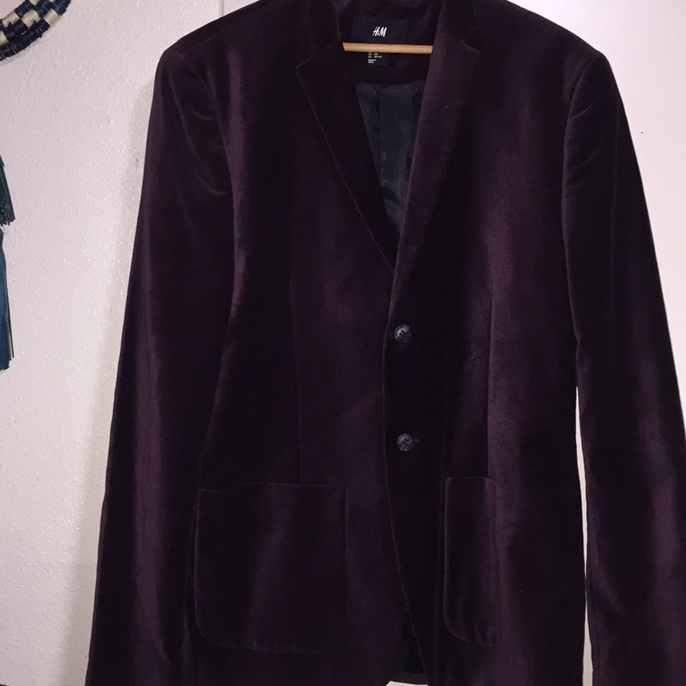 Velvet eggplant-colored men blazer